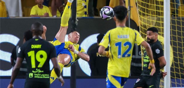 أزمة مزدوجة تهدد النصر أمام الأخدود